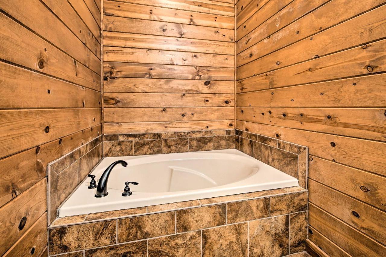 Broken Bow Cabin With Deck, Hot Tub And Fire Pit! Exterior foto